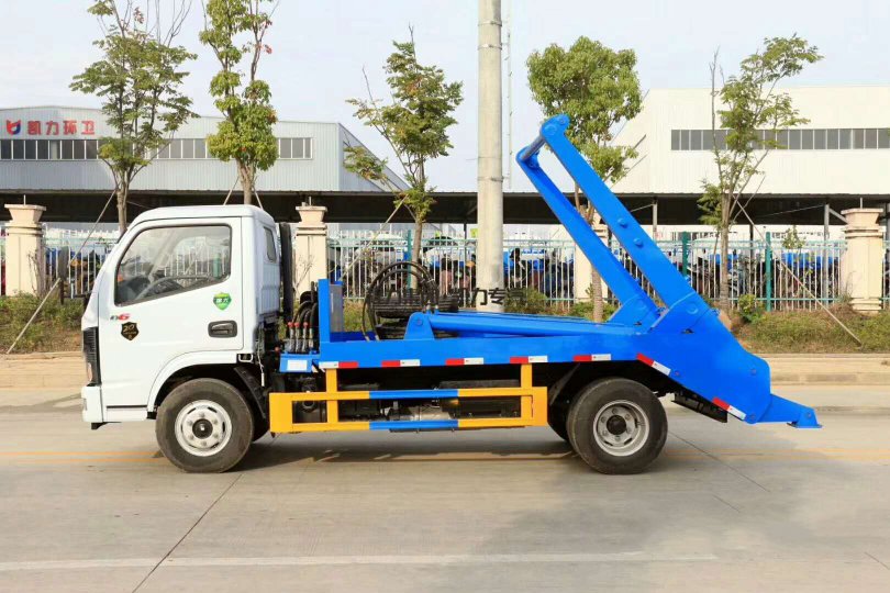 國(guó)六6方東風(fēng)D6 擺臂垃圾車