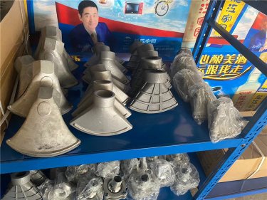 灑水車前噴鴨嘴（用于灑水車前置前噴頭，大小規(guī)格的前鴨嘴，沖洗地面）